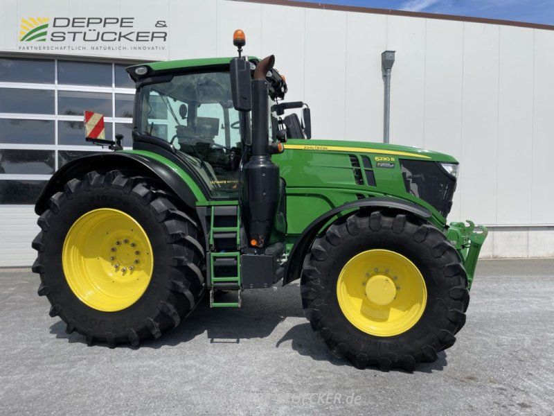 John Deere 6230R
