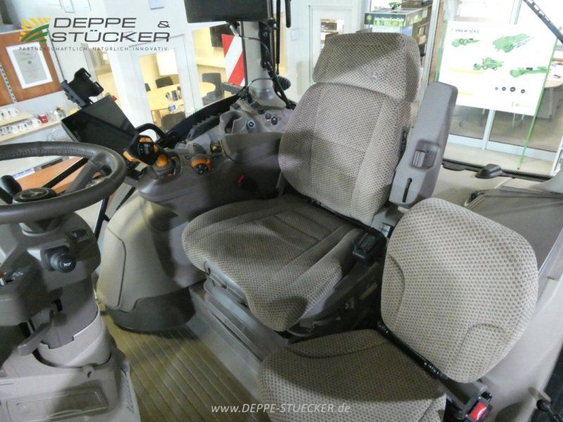 John Deere 6R 250