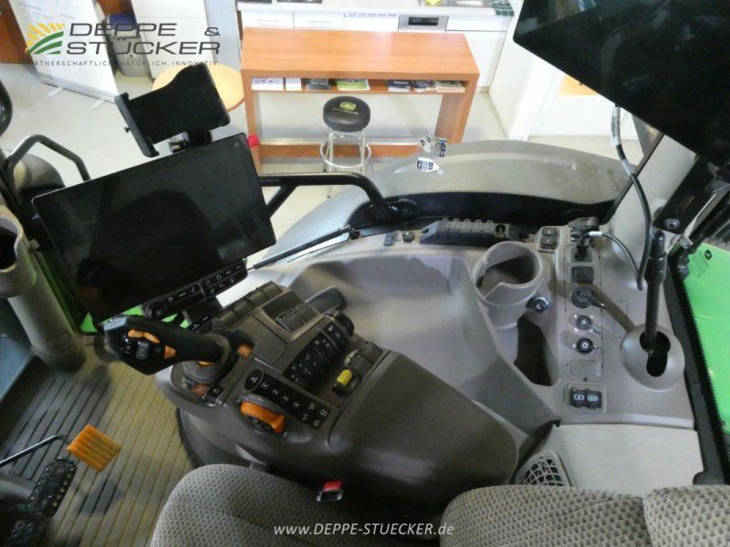 John Deere 6R 250