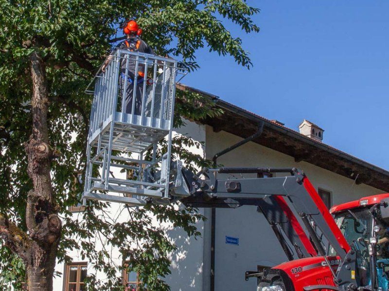 Fliegl Arbeitsbühne HOCH mit Euro-Aufnahme