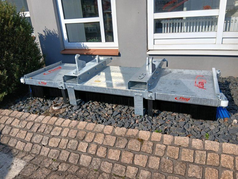 Fliegl Kehrbesen LUCHS 2500 mm