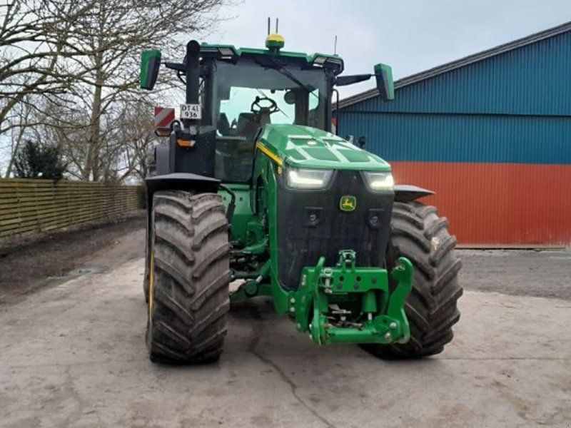 John Deere 8r310