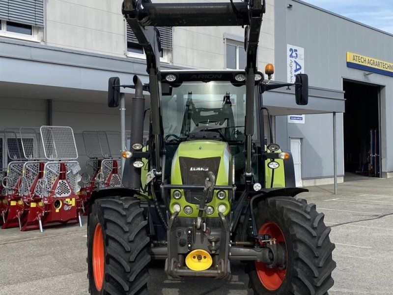 Claas Arion 520