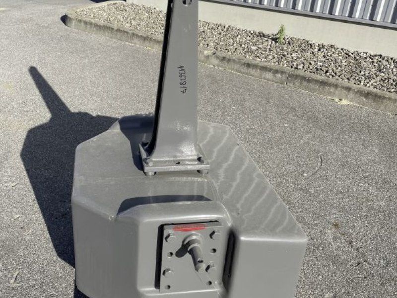 Fendt GEWICHT 1250 KG #A009