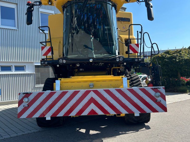 New Holland CR 8.80