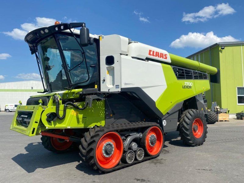 Claas Lion 7700 TT + Vario 1080