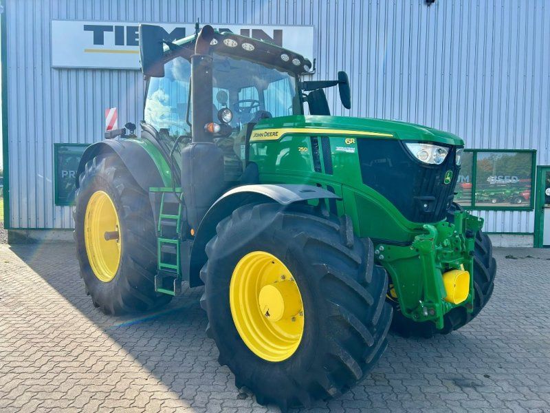 John Deere 6R 250