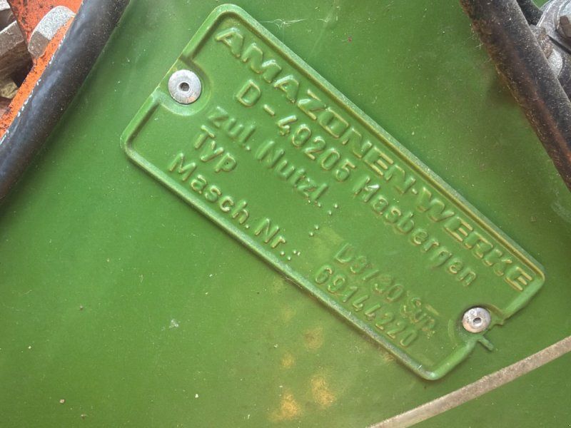 Amazone KG 302 + D8-30 SUPER