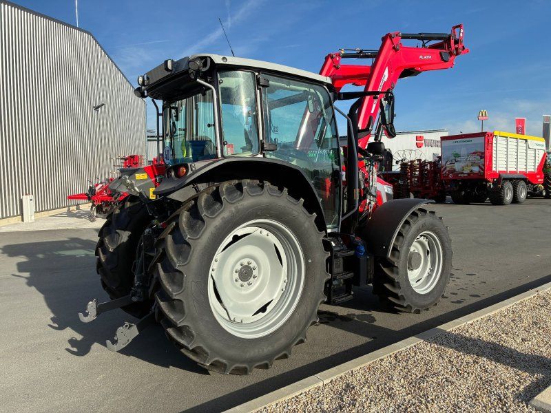 Massey Ferguson 5M 115