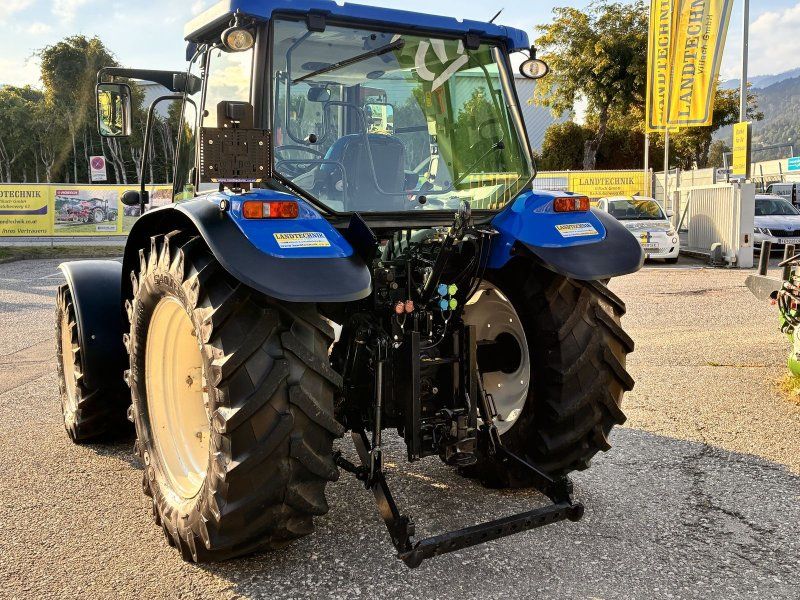 New Holland T5050