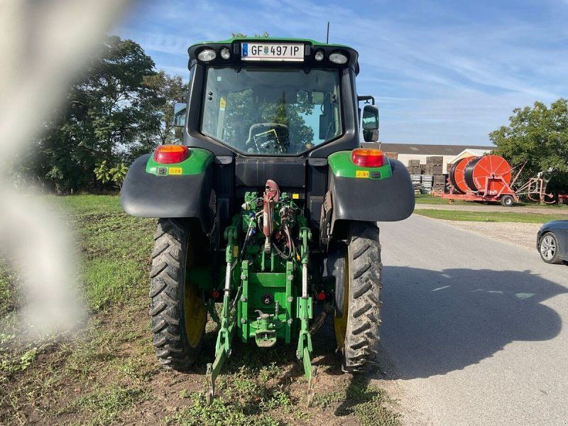 John Deere 6090M