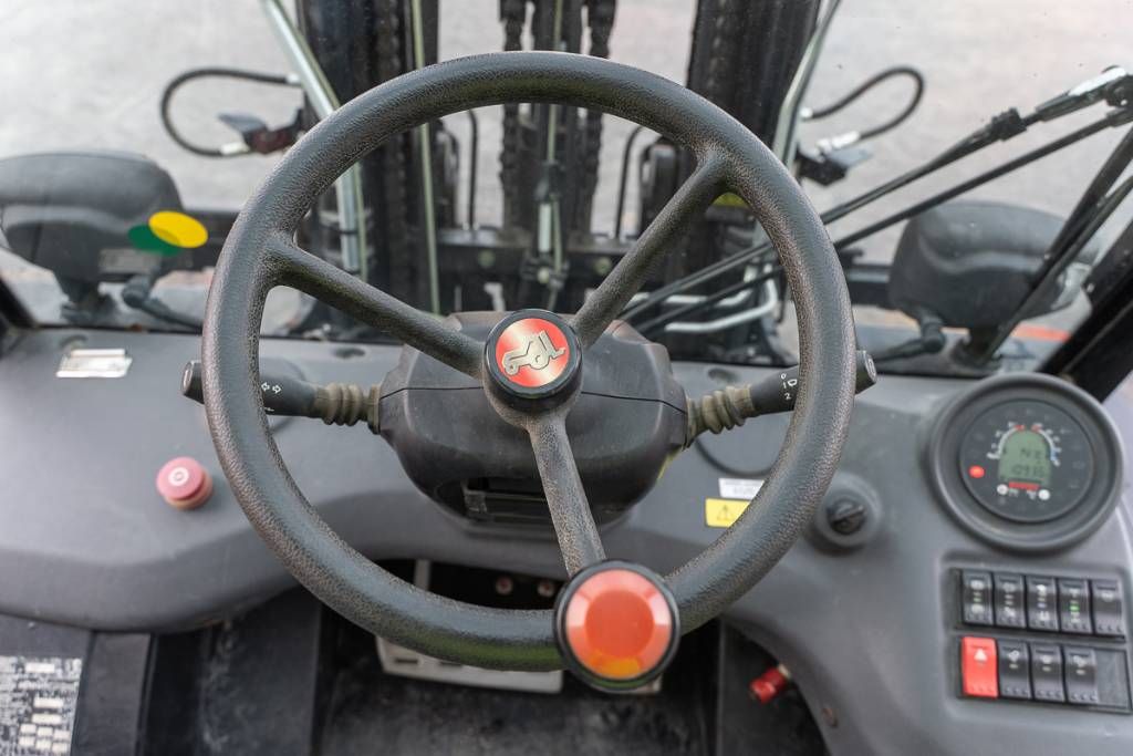 Manitou MC 30.4