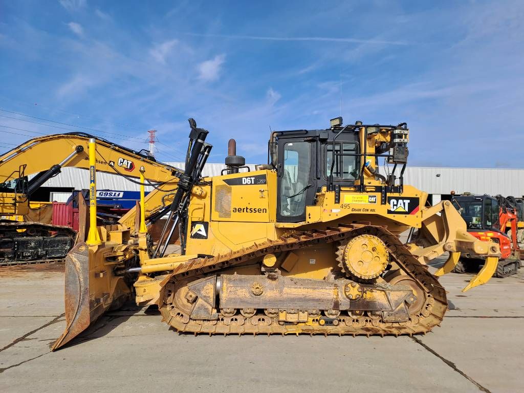 CAT D6T LGP + MS Ripper (Optional GPS)