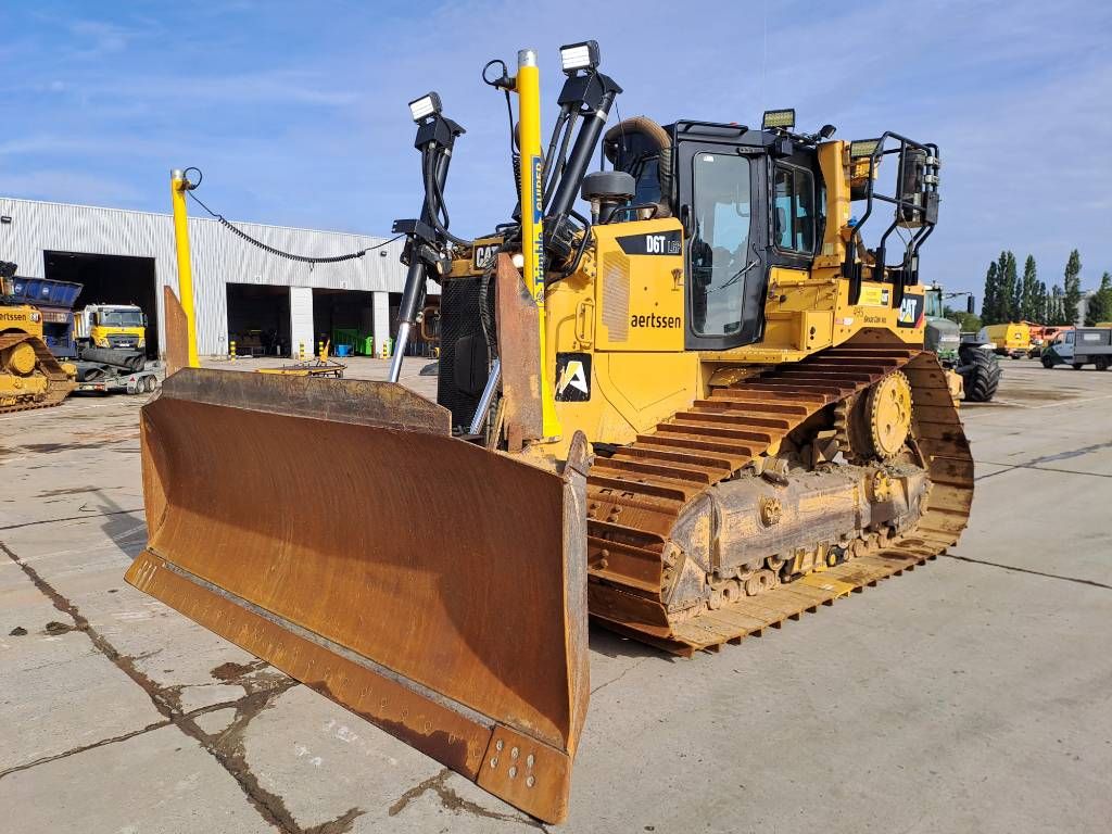 CAT D6T LGP + MS Ripper (Optional GPS)