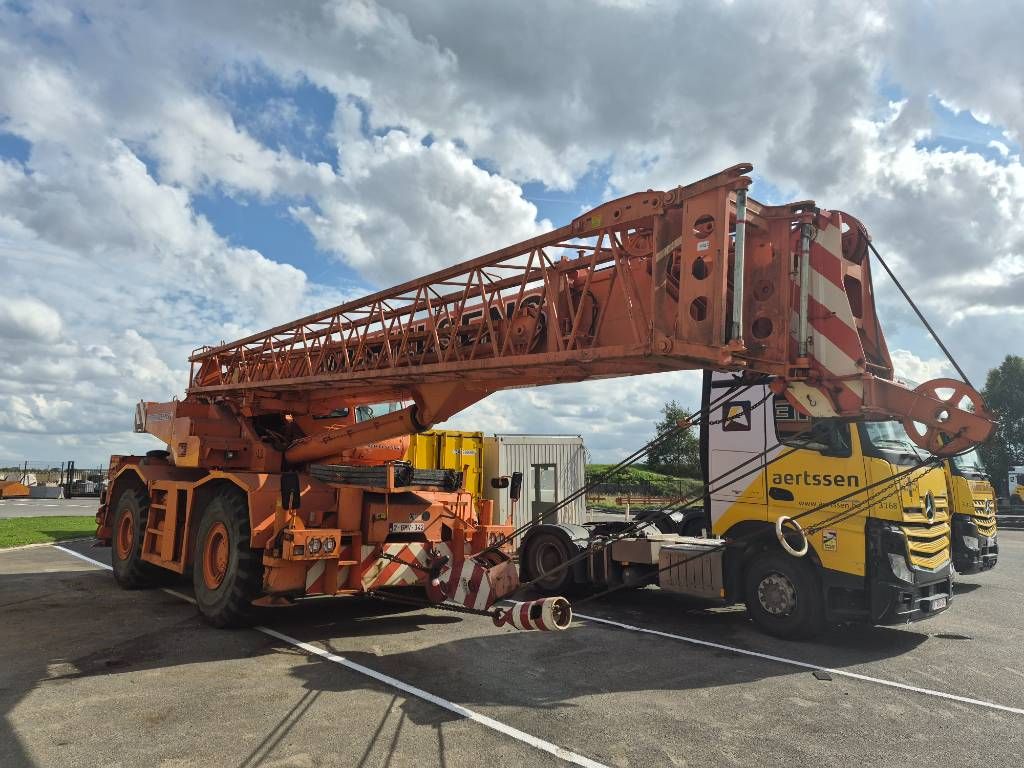 Tadano GR550EX (+ JIB 17m)