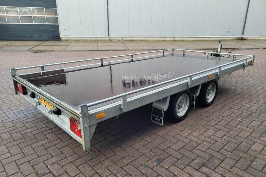 Saris C2700 2 Axel Trailer, Maximum payload: 2045 kg, In