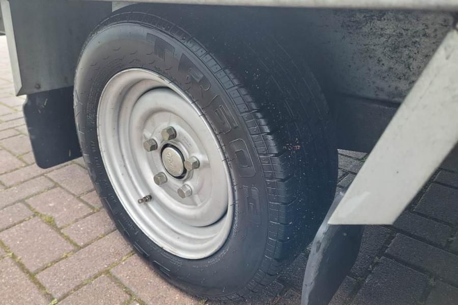 Saris C2700 2 Axel Trailer, Maximum payload: 2045 kg, In