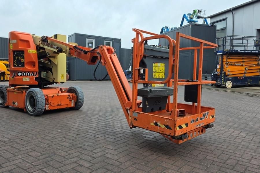 JLG E300AJ As-Is, Electric, 11m Working Height, 6.77m,
