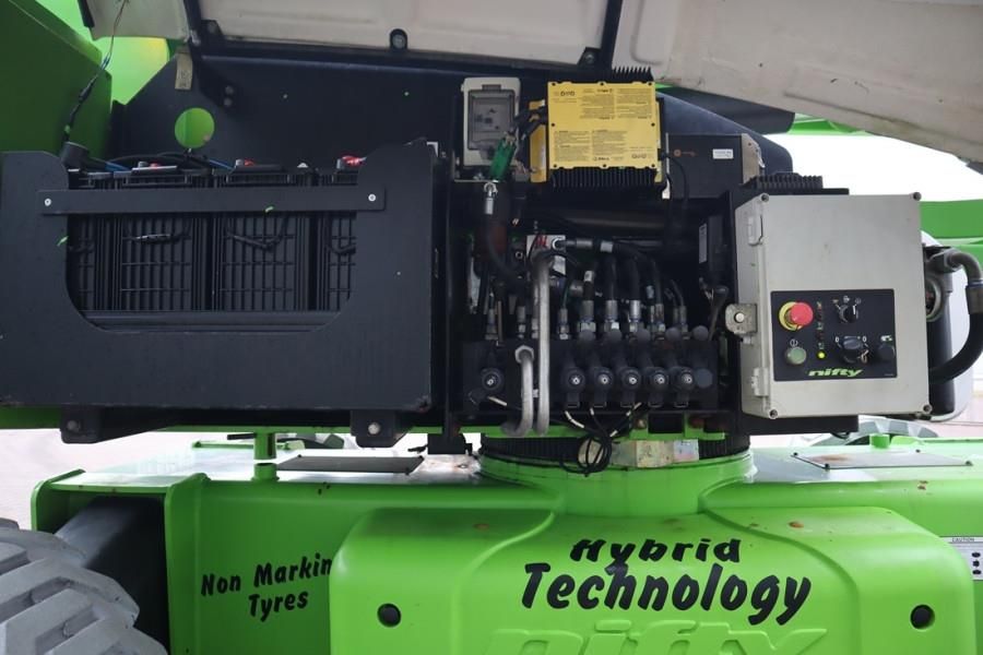 Niftylift HR28 HYBRIDE Hybrid, 4x4 Drive, 28m Working Height