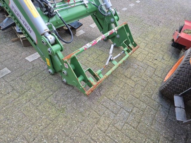 Z.g.a.n. InterTech IT1600 voorlader.