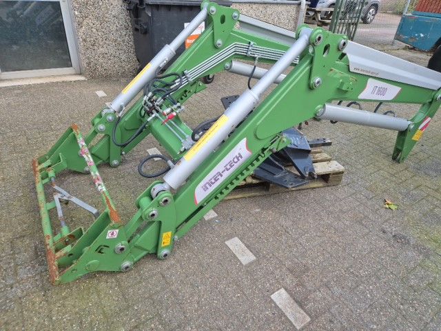 Z.g.a.n. InterTech IT1600 voorlader.