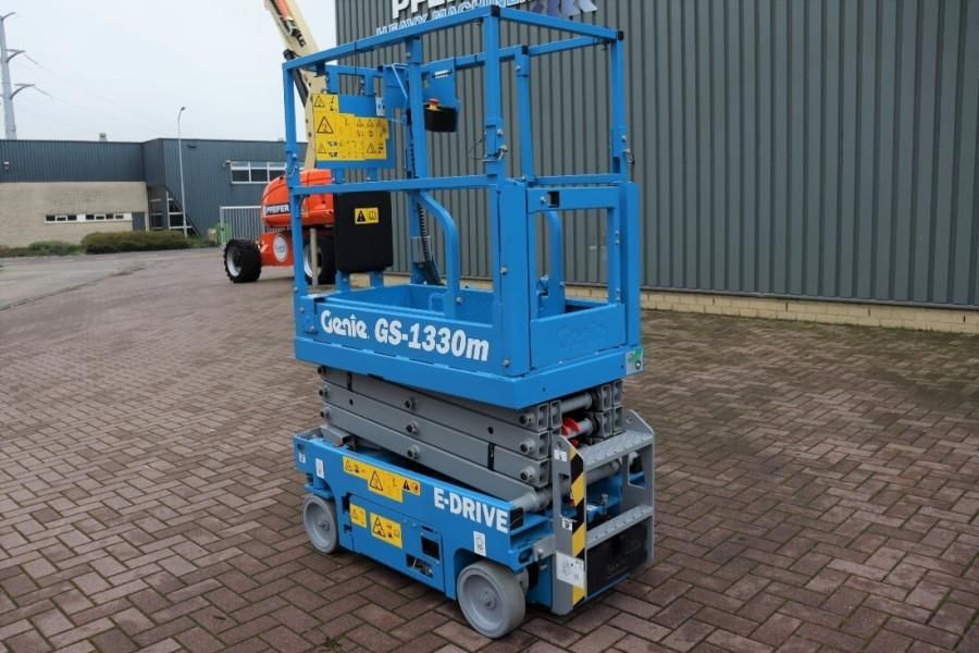 Genie GS1330M Valid inspection, All-Electric DC Drive, 5