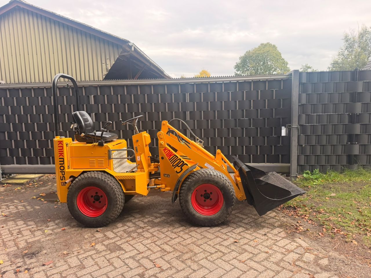 Kmikmops 130 minishovel kubota bobcat yanmar minigraver