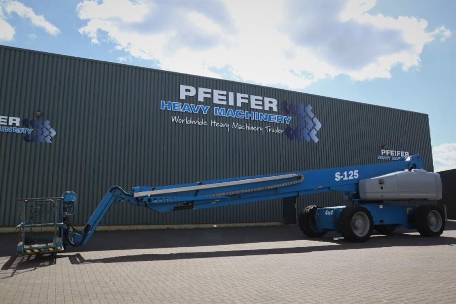 Genie S125 Valid inspection, Diesel, 4x4x4 Drive, 40.1m