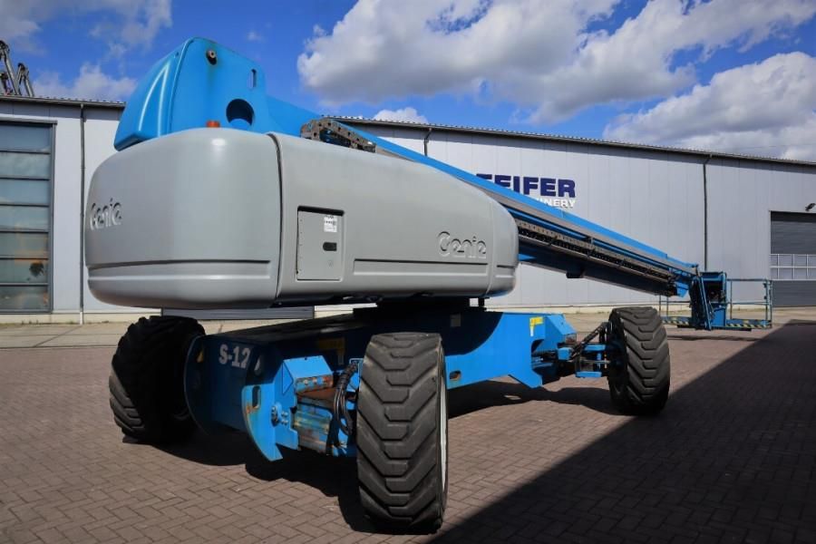 Genie S125 Valid inspection, Diesel, 4x4x4 Drive, 40.1m