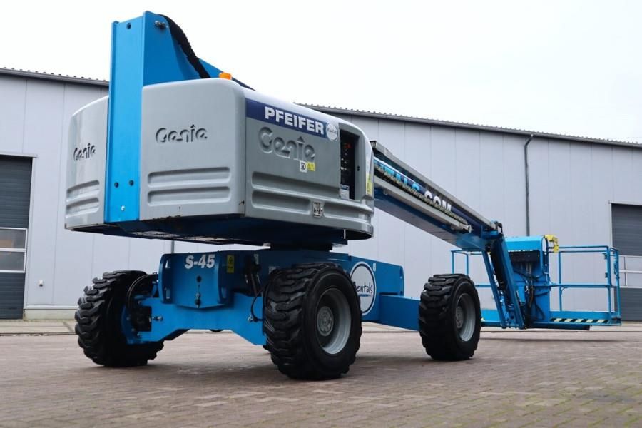 Genie S45 Valid inspection, Diesel, 4x4 Drive, 16m Worki