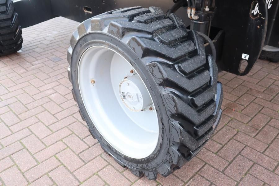 Genie S65XC Valid inspection, Diesel, 4x4 Drive, 21.8m W