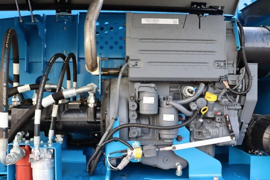 Genie S65XC Valid inspection, Diesel, 4x4 Drive, 21.8m W