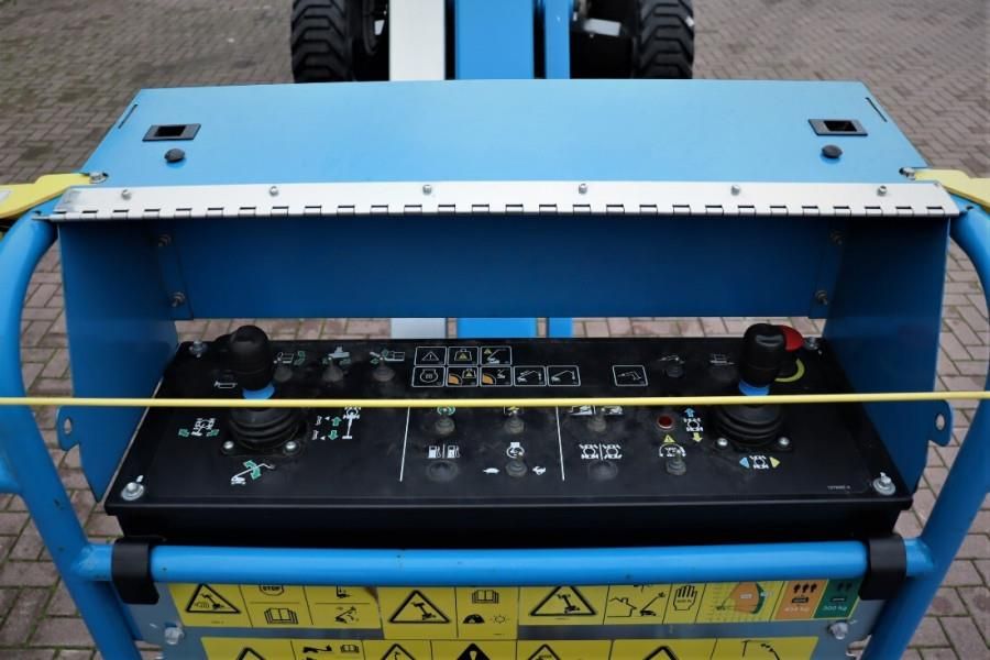 Genie S65XC Valid inspection, Diesel, 4x4 Drive, 21.8m W
