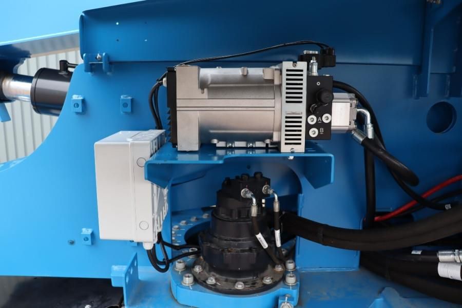 Genie S65XC Valid inspection, Diesel, 4x4 Drive, 21.8m W