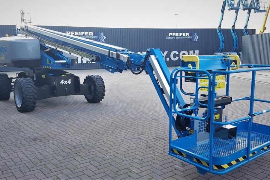 Genie S65XC Valid inspection, Diesel, 4x4 Drive, 21.8m W