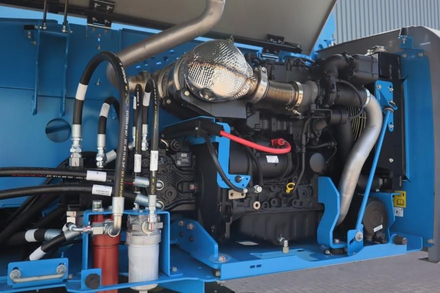 Genie S65XC Trax Valid inspection, Diesel, 4x4 Drive Tra