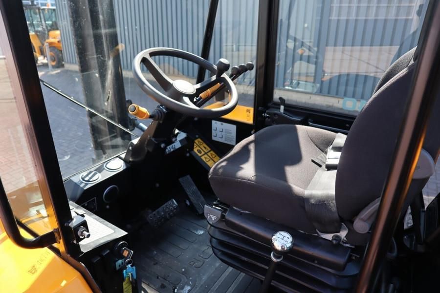 JCB 940-4 T4 Valid inspection, Diesel, 4x4 Drive, 3700
