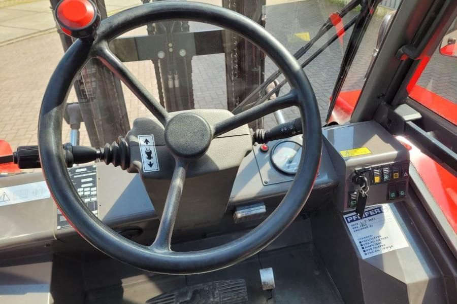 Manitou M30-4 Valid Inspection, Diesel, 4x4 Drive, 3t Capa