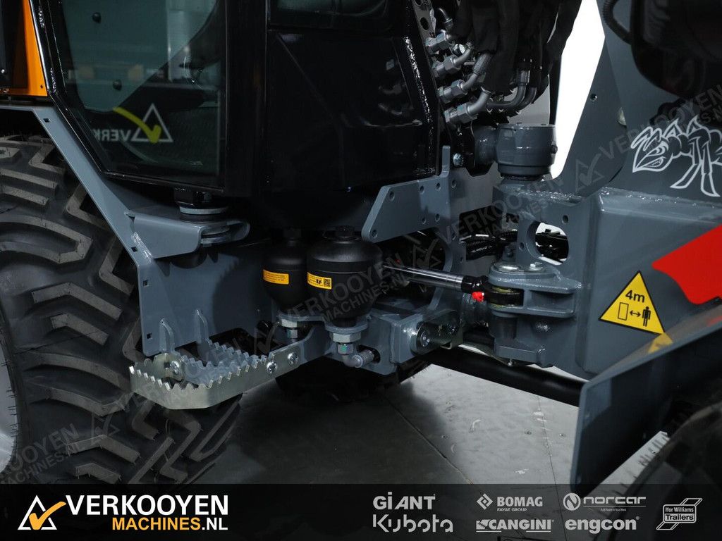 2026 Giant G2700 X-tra HD+ (Cabine) VK11047