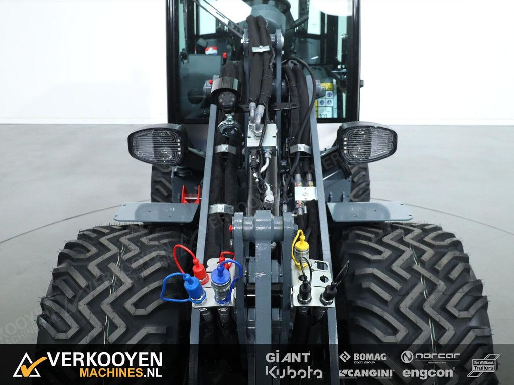 2026 Giant G2700 X-tra HD+ (Cabine) VK11047
