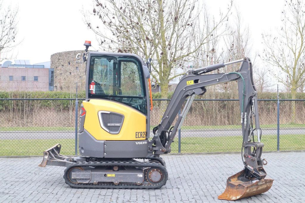 Volvo ECR25 ELECTRIC | JECR25D | TILTBUCKET | BUCKET | LOW HOURS