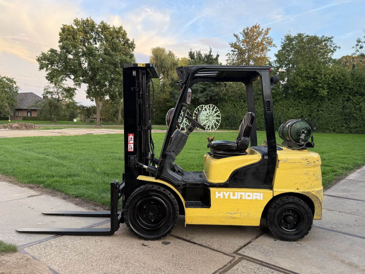 Hyundai 3 tonner lpg heftruck 3-delige mast freelift Sideshift