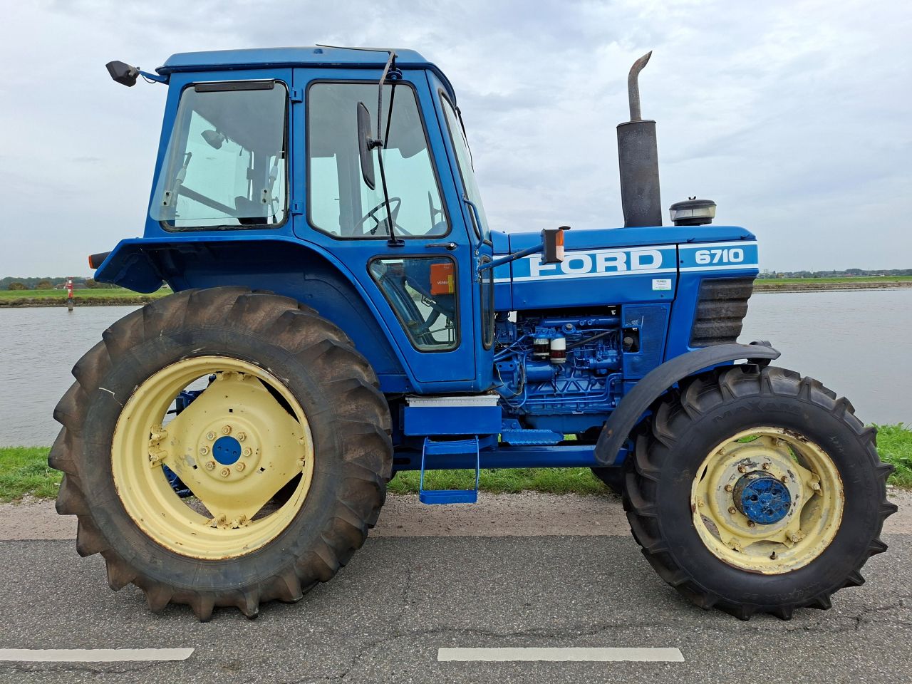 Ford 6710 4 WD