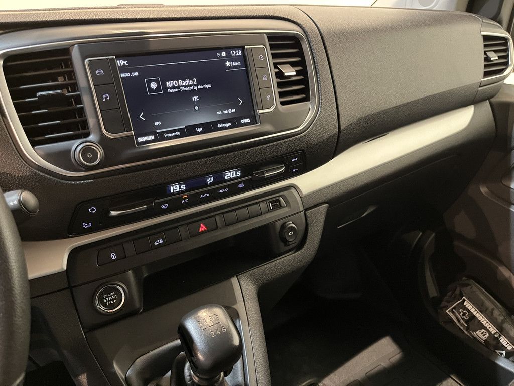 Opel Vivaro 2.0 CDTI L3H1 145 PK Servicebus / Würth Inrichting / Euro 6 / Airco / Camera / Cruise Control / CarPlay / 3-Zits