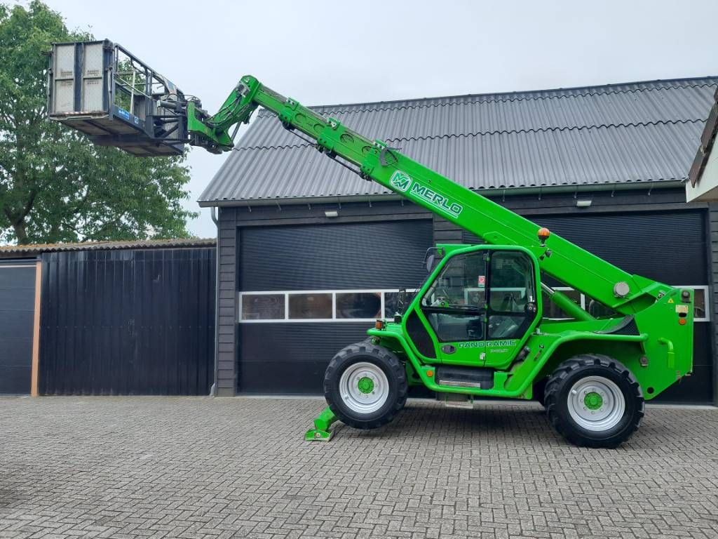 Merlo P 40.17 | Manbasket - Remote Control - 40 km/h