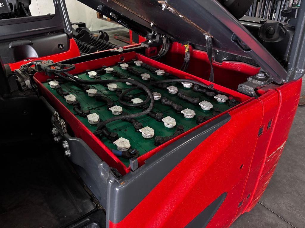 Zéér nette LINDE E16H-02 evo Elektrische heftruck
