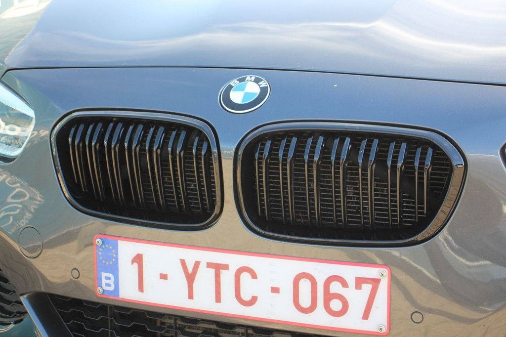 Passenger car BMW 118d xDrive Diesel 2017