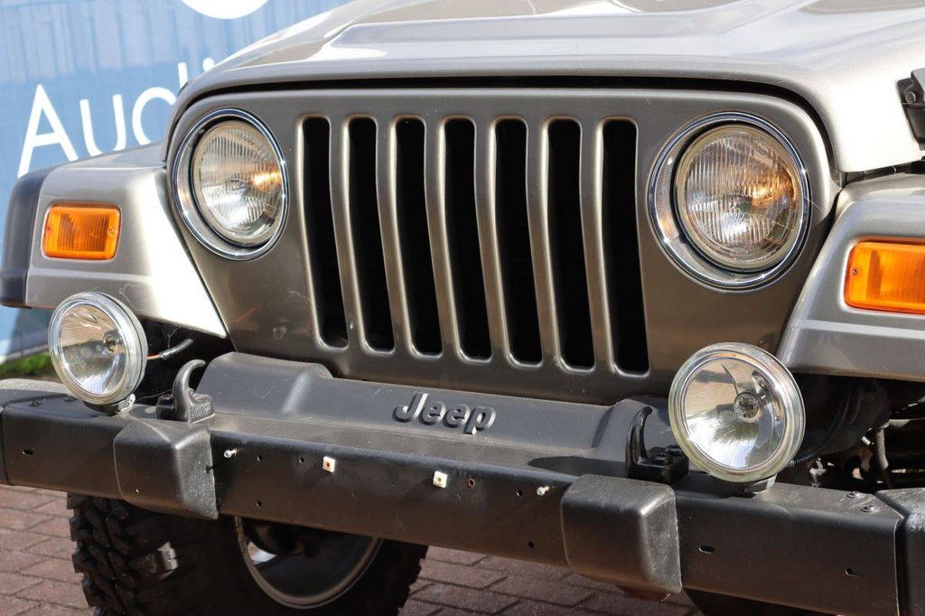 SUV Jeep Wrangler 4.0 Automatic Rubicon Gasoline 2005