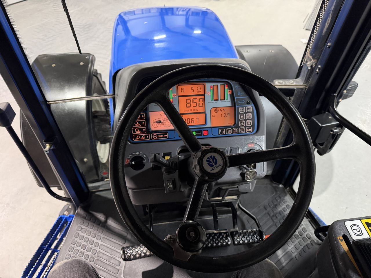 New Holland 8870A powershift