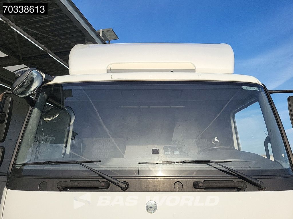 Mercedes Actros 1218 4X2 12t Manual Tailgate Euro 5 APK 06-2027